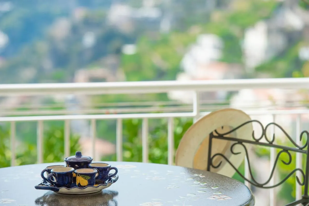 Hibiscus Apartment Amalfi 0*,